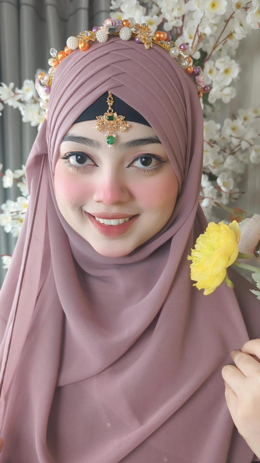 Hijab Code 14 - Image 10