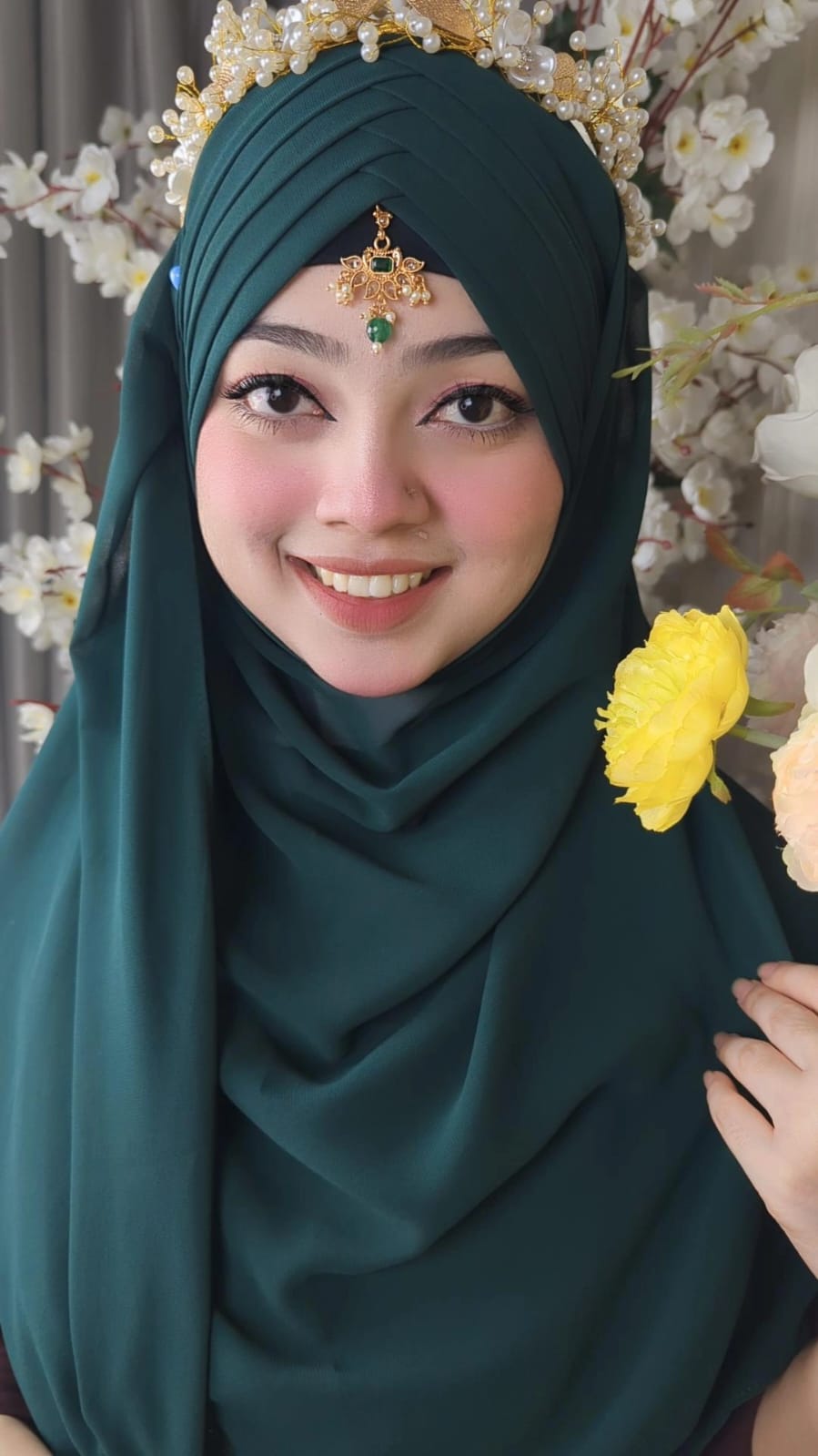 Hijab Code 14 - Image 12